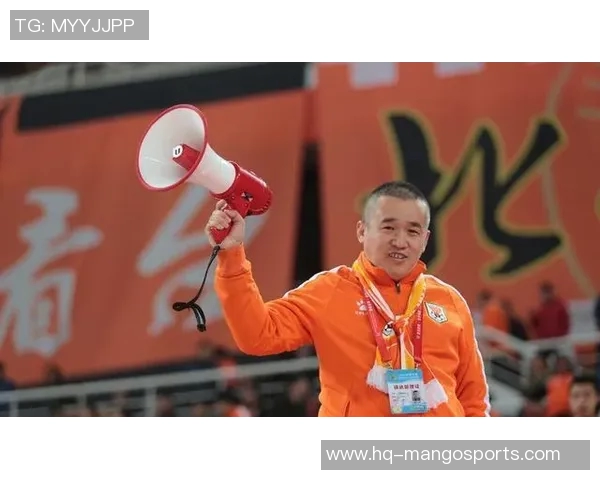 鲁能主场迎战佛柔期待精彩对决球迷热情高涨助威球队